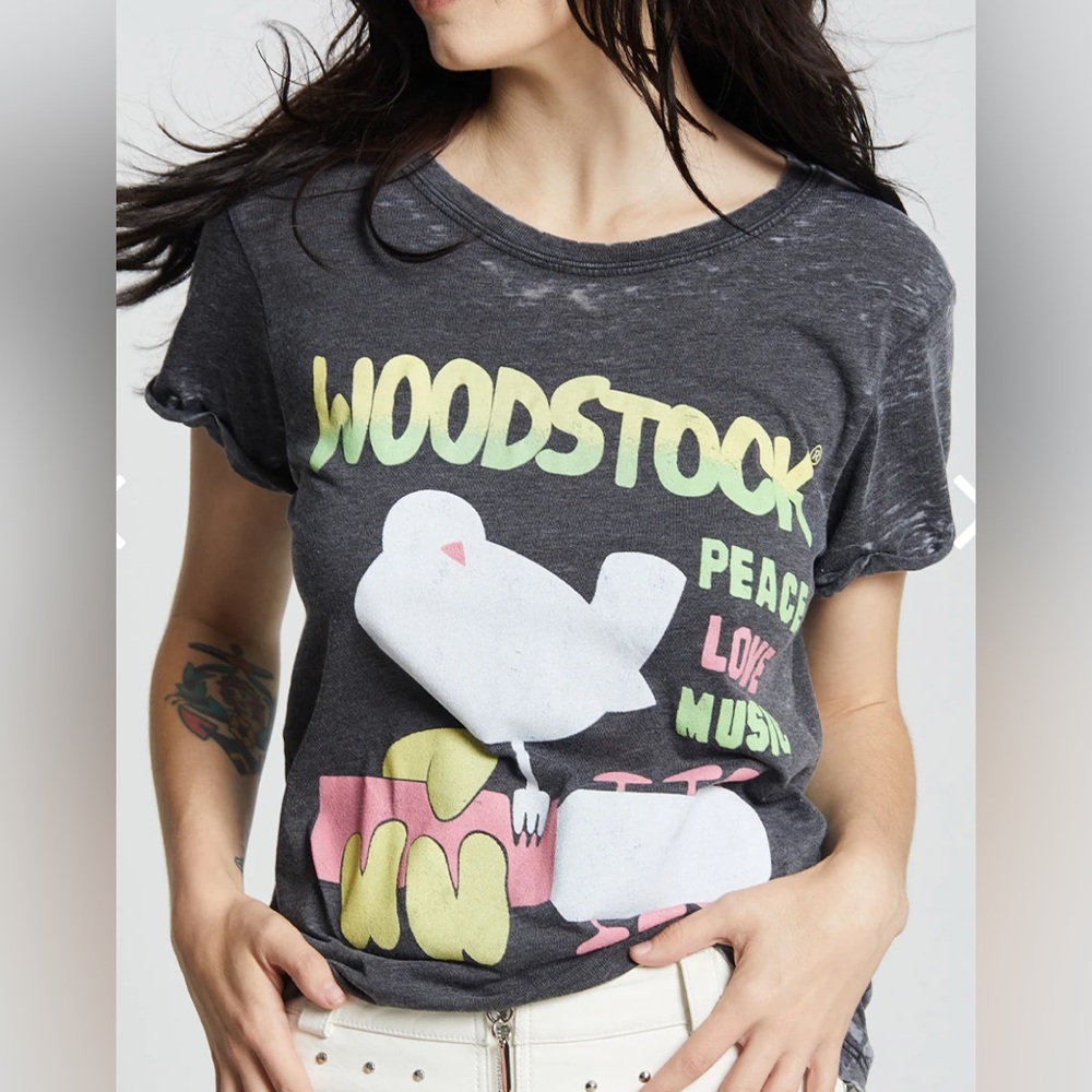 🌵🩷NWOT Woodstock 1969 Recycled Karma T-Shirt Archived🩷